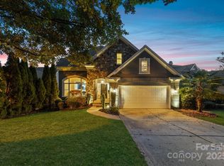 17701 Springwinds Dr, Cornelius, NC 28031
