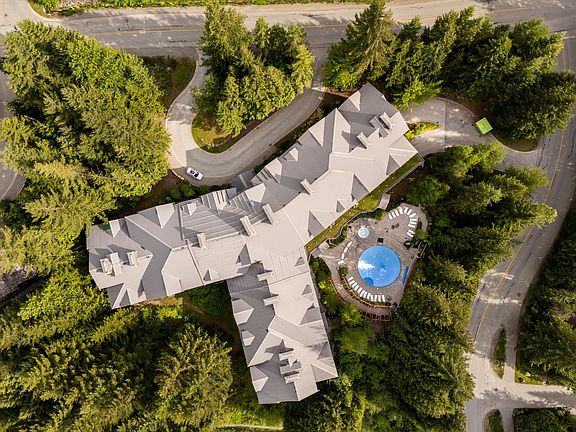 4th image of 4660 Blackcomb Way #222