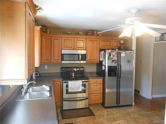 2nd image of 3666 Burbeck Dr