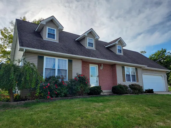 904 Tecumseh Dr, Saint Marys, OH 45885