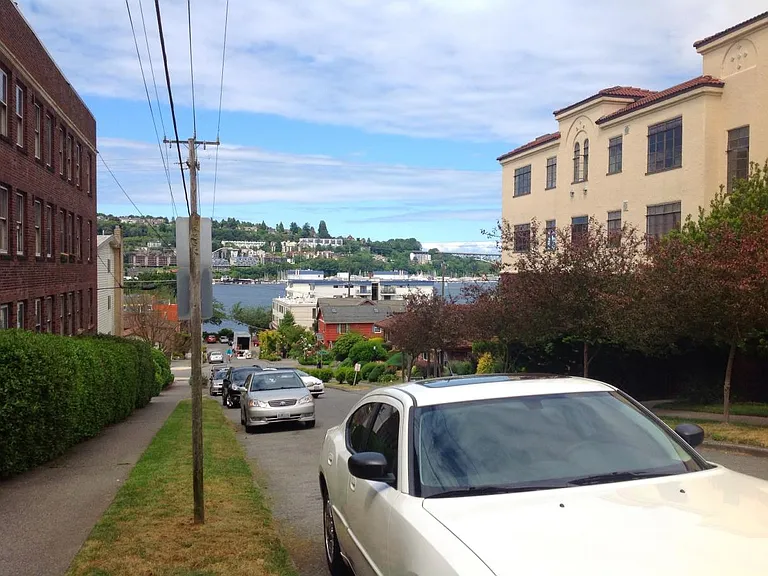 STREET VIEW TOWARD LAKE UNION