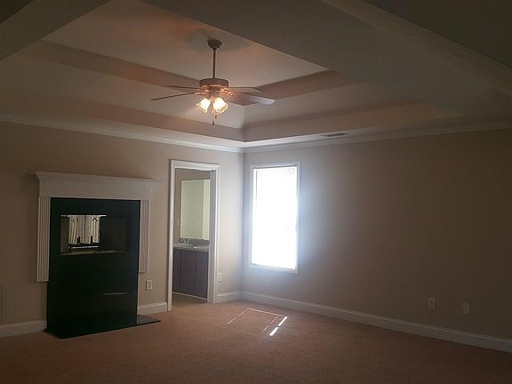 5th image of 234 Daisy Cir
