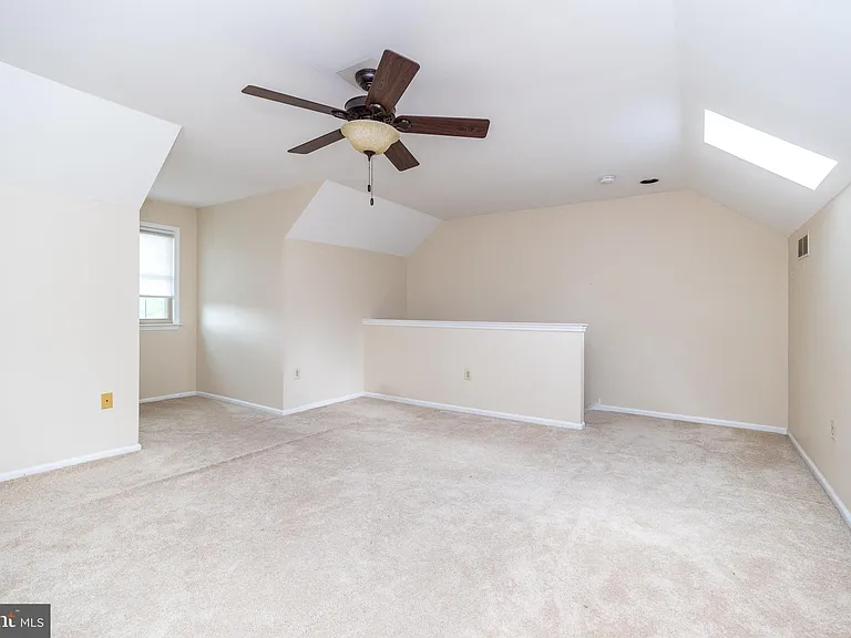 108 Susan Constant Ct #8 — Photo 29