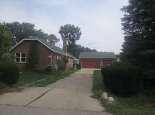 7422 Birch Dr, Wonder Lake, IL