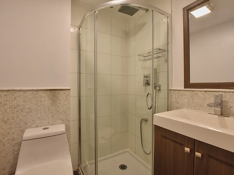 68 Thompson St #5E — Photo 4