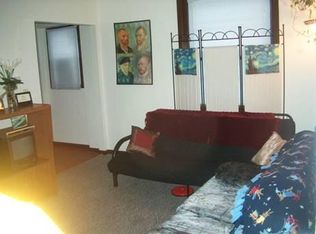 108 Locust St APT 43, Waverly, IA 50677
