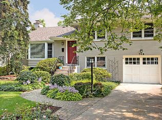 706 Elm St, Glen Ellyn, IL 60137