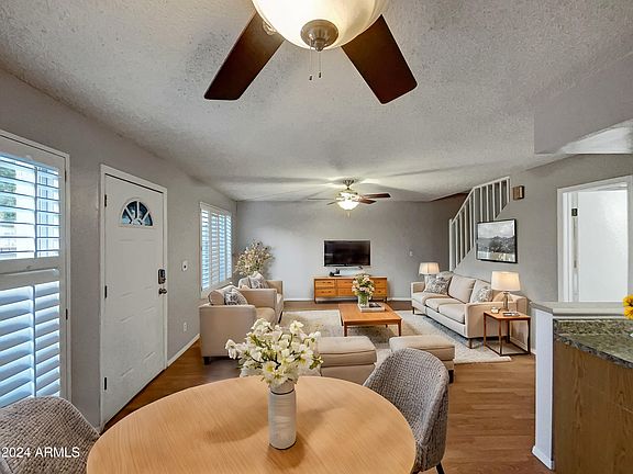 2nd image of 14249 N OAKWOOD Lane