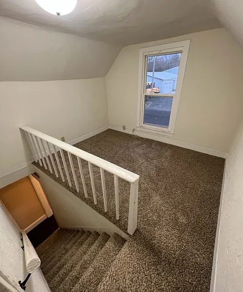 307 N Division St — Photo 17