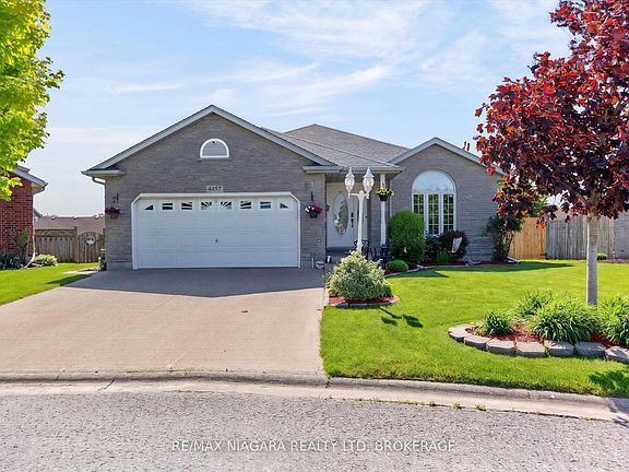 3rd image of 4457 Kathleen Cres