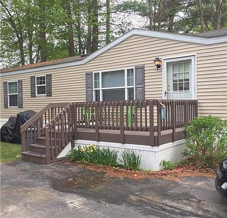4th image of 14 Village Ln