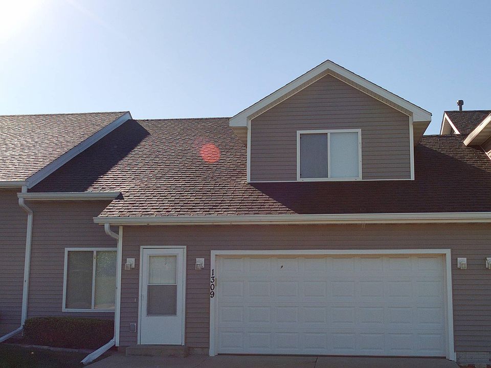 1st image of 1309 Audrey St SE