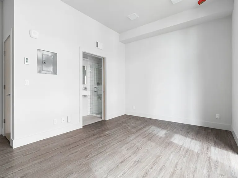 510 Broadway — Photo 14