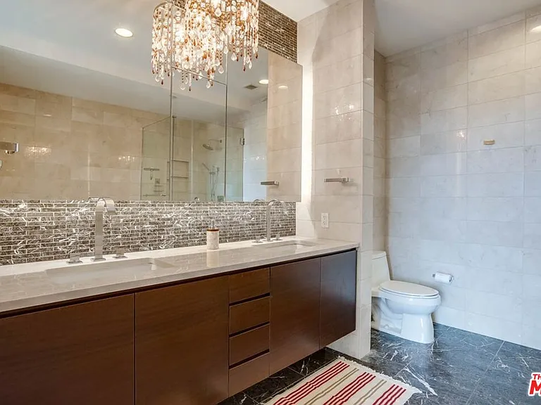900 W Olympic Blvd #31F — Photo 19