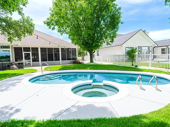 5th image of 117 Legend Lakes Dr
