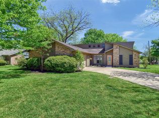 2001 Oak Creek Dr, Sherman, TX 75092