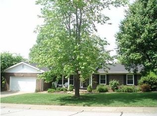 7388 Marywood Dr, Newburgh, IN