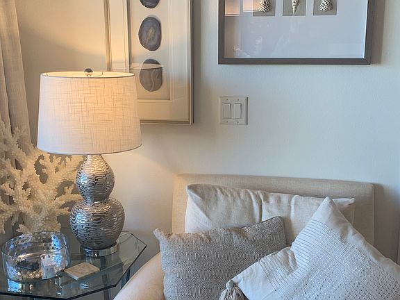 5th image of 561 Casa Bella Dr Unit 502