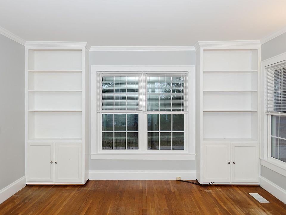 1104 Sycamore St, Murray, KY 42071 Zillow