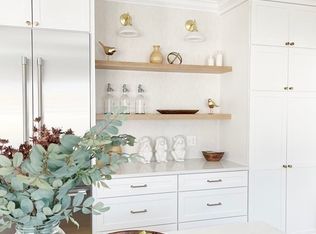 44 Emerson St, Reading, MA 01867