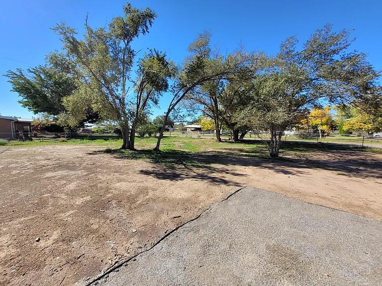 515 Mistletoe Ave — Photo 14