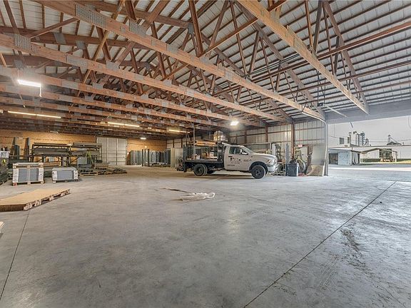 3rd image of 2101 Arkhola Dr