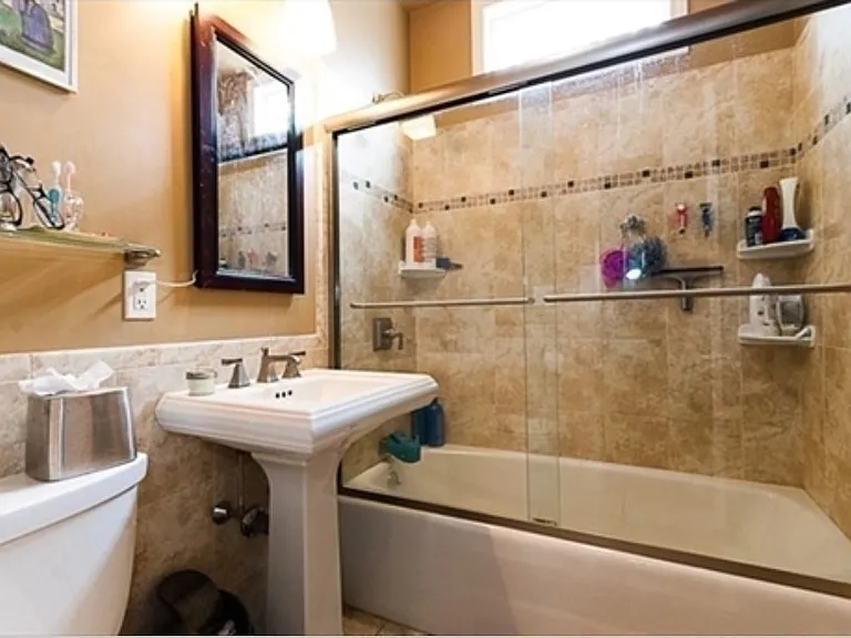 112 W Wyoming Ave #1 — Photo 8