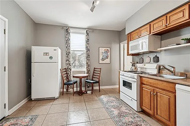 526 S Saint Patrick St #B — Photo 5