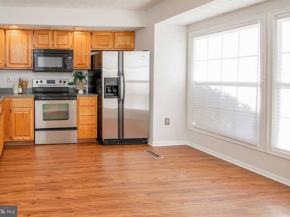 5th image of 4302 Southfield Dr