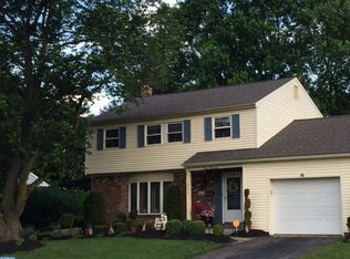 317 N Arthur Dr, Edgewater Park, NJ 08010