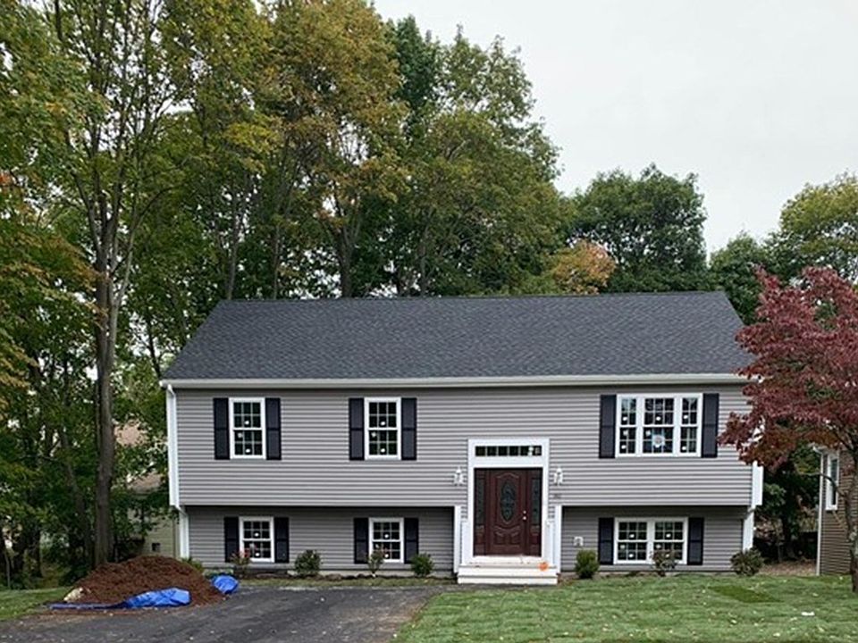 1st image of 132 Falconer Ave