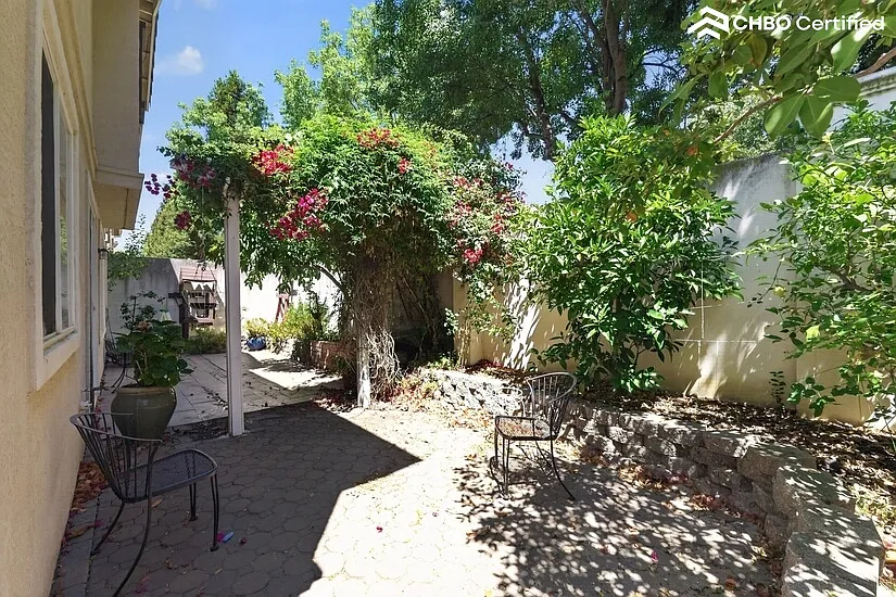 34421 Torrey Pine Ln