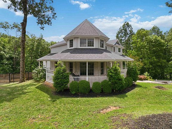 4th image of 414 Lake Forest Dr