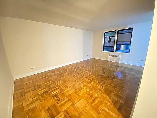 1st image of 144-20 41st Ave #122