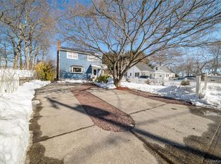 342 Revilo Avenue, Shirley, NY 11967