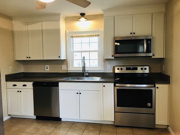 Newer Cabinets and Stainless Appliances