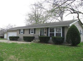 31 Rollin Hills Blvd, Effingham, IL 62401