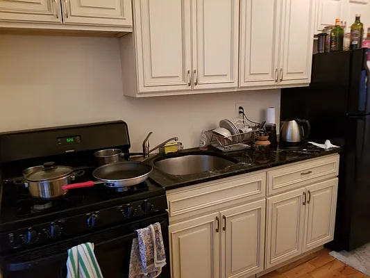 Rented by Arvik Group Real Estate | media 33