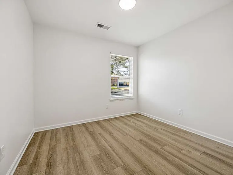 3023 Waynoka Ave — Photo 8