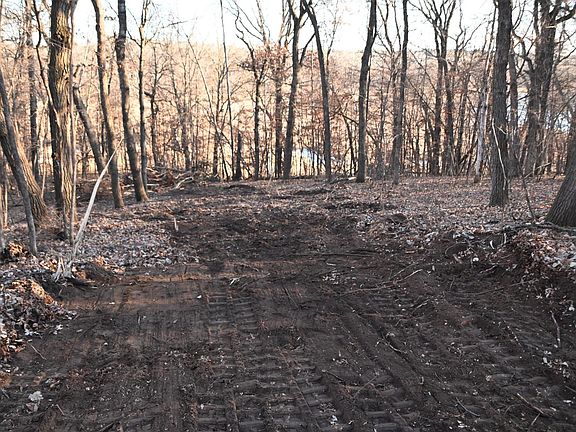 2nd image of Overland Dr