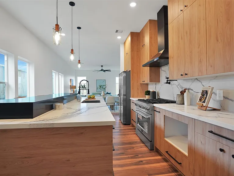 315 Palmer St — Photo 7