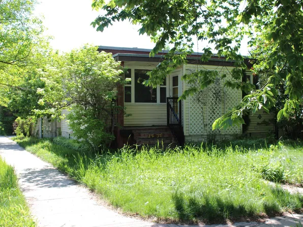 12037 62nd St NW, Edmonton, AB T5W 4C9