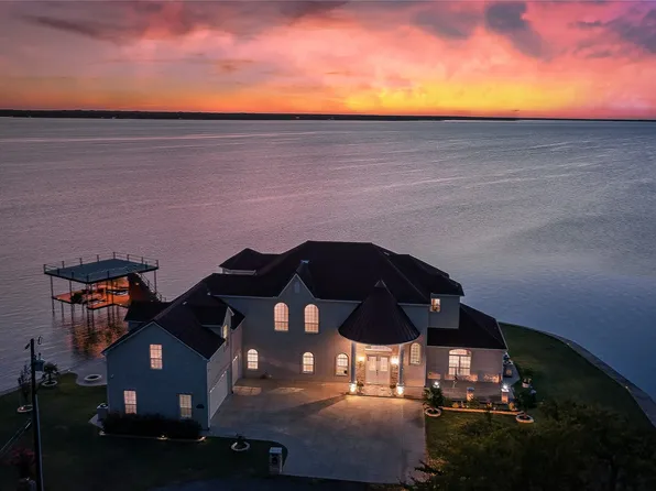 241 Loon Bay Dr, Gun Barrel City, TX 75156