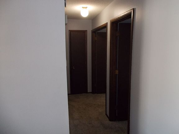 5th image of 214 Cambria Ct