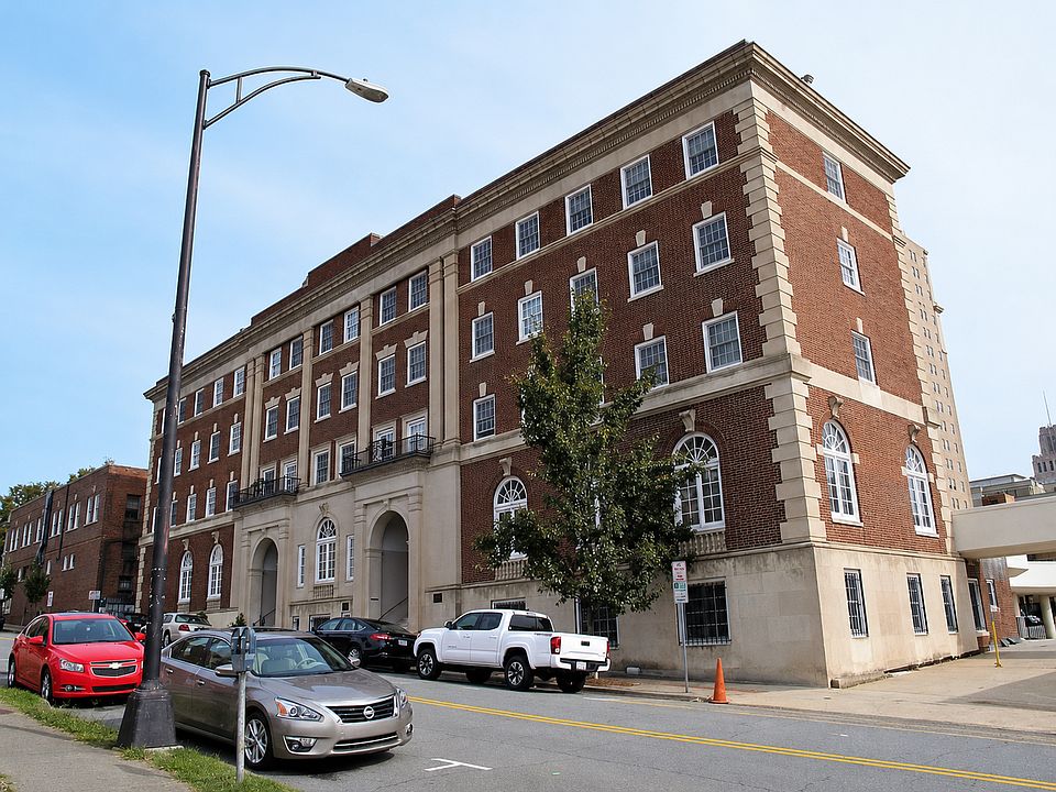 1st image of 315 N Spruce St APT 508