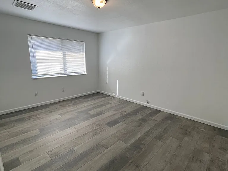 ERW1617 — Photo 8