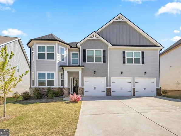 1231 Hawthorne Cir, Madison, GA 30650