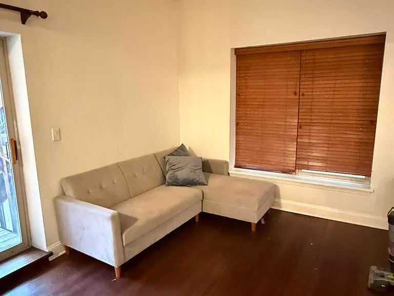 811 W Lill Ave #101 — Photo 2
