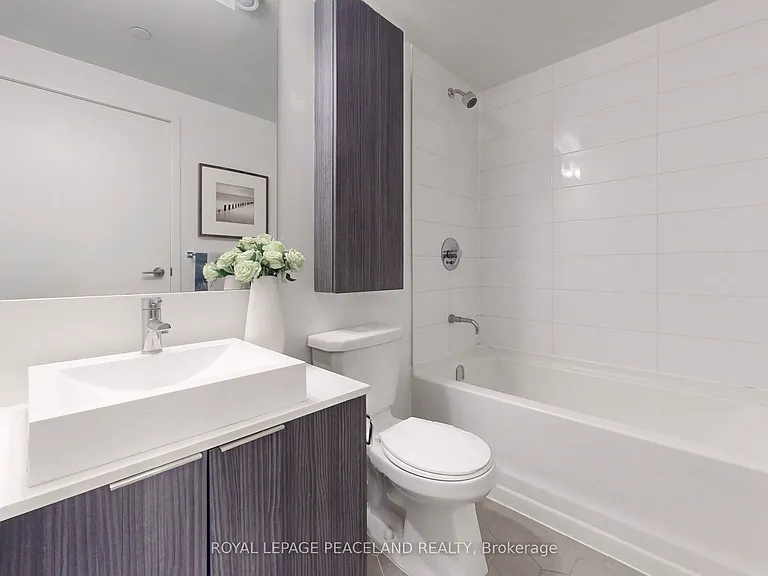 68 Shuter St #1810 — Photo 14
