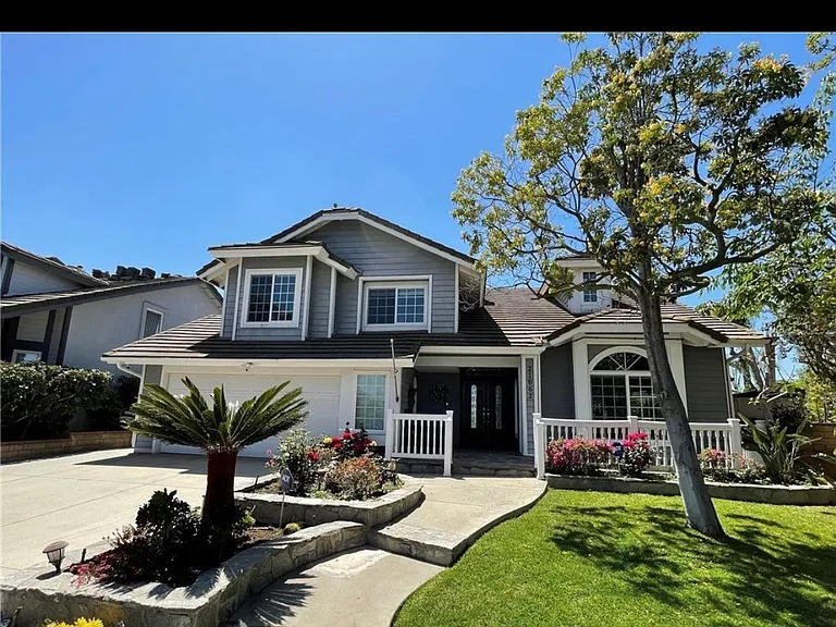 Quail Run Dr — Photo 1